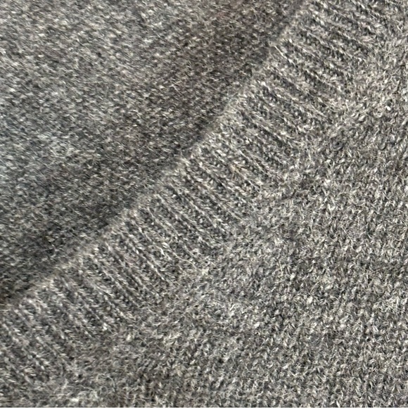 Only Mine M Grey Cashmere V Neck Sweater - Picture 7 of 9